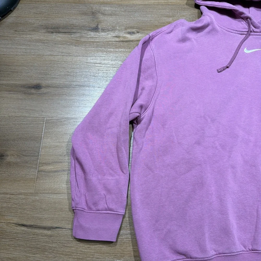 Nike Women's LARGE Center Swoosh Club Fleece Oversized Hoodie Purple Sportswear